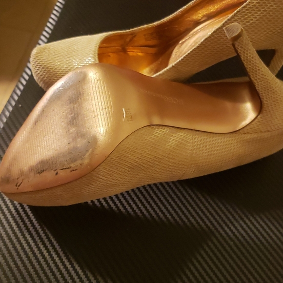 BCBG Snake Skin Rose Gold & Beige Heels - Picture 8 of 9